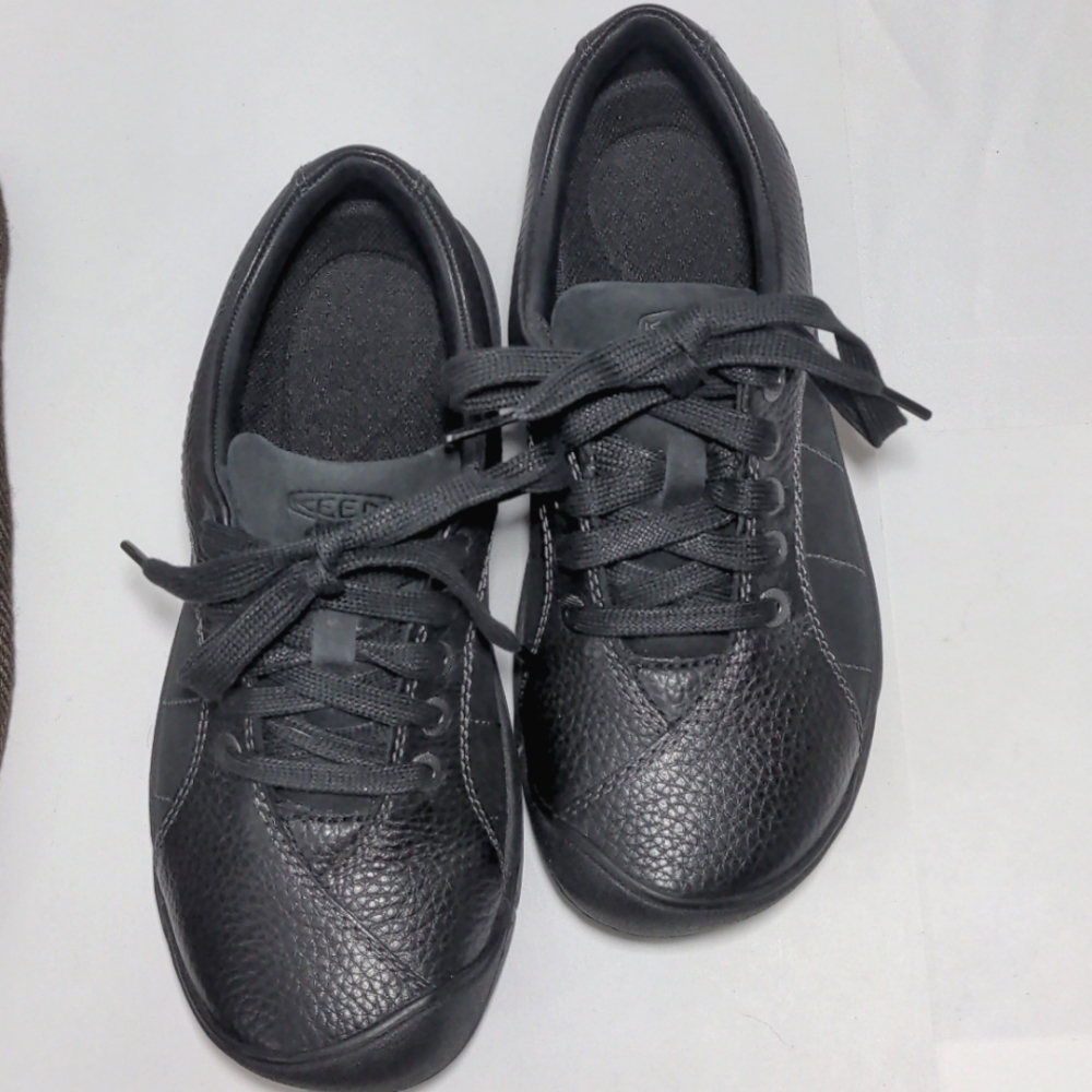 Keen Shoes Women Excellent Black Size Six 6W
